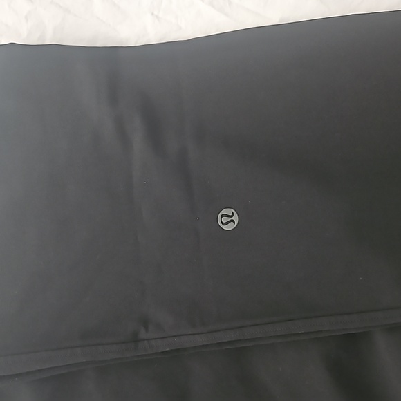 lululemon On the Fly 7/8 Pants Black - Picture 4 of 5